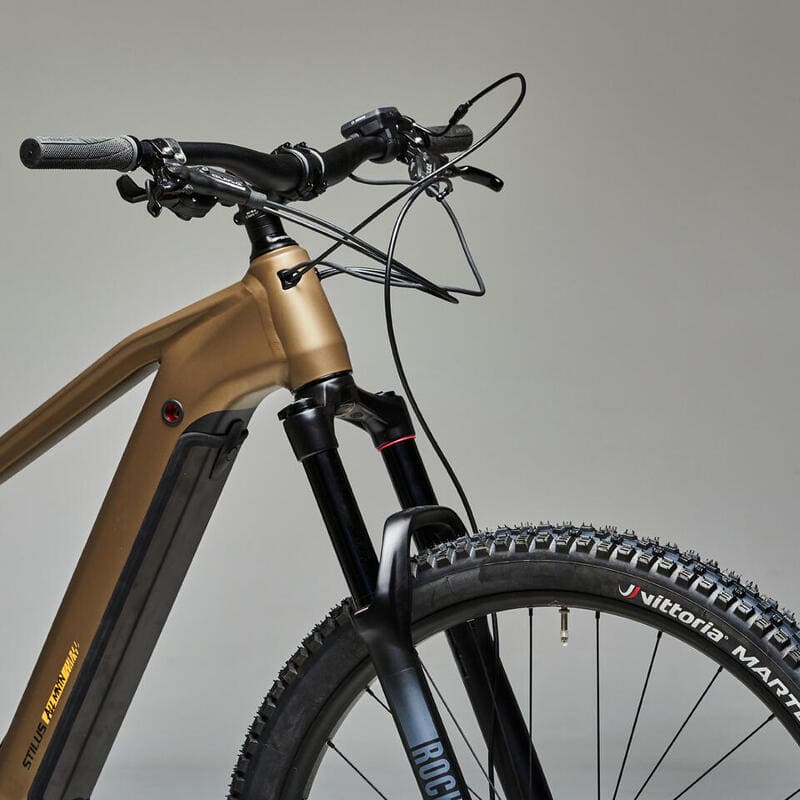 vtt-electrique-stilus-e-all-mountain-suspension fourche suspension Rockshox 35 Gold