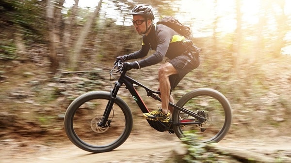 conduite-agressive-vtt-electrique conduite agressive VTT électrique